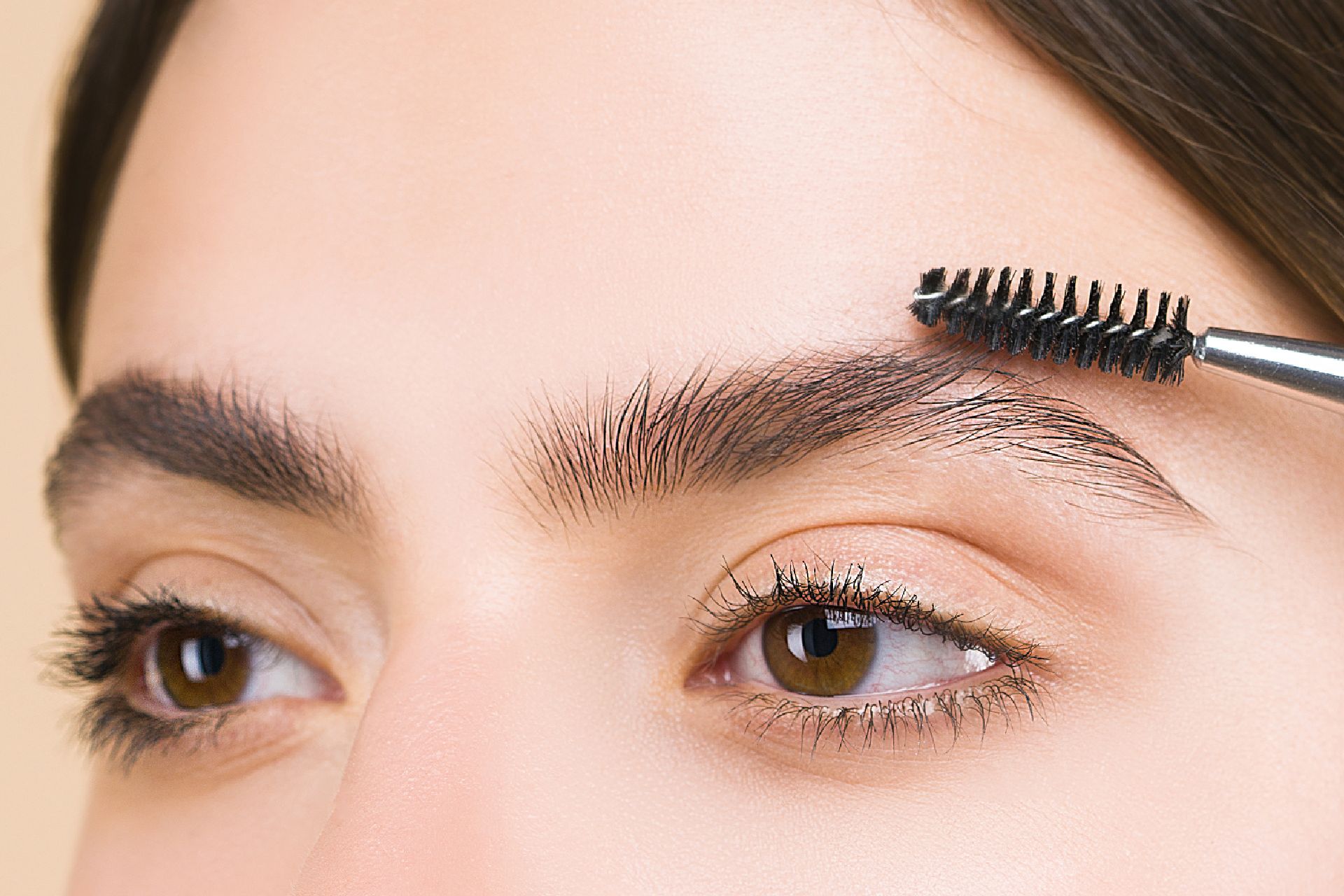 rehaussement des sourcils